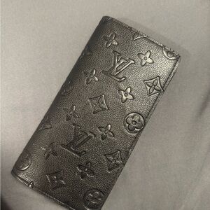 Brazza Wallet Black Monogram Calfskin